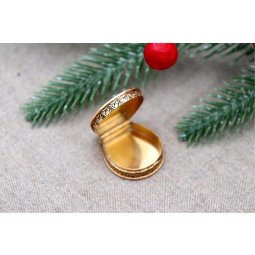 Pill Box in 19.2k Gold For Sale - Image 3 of 7