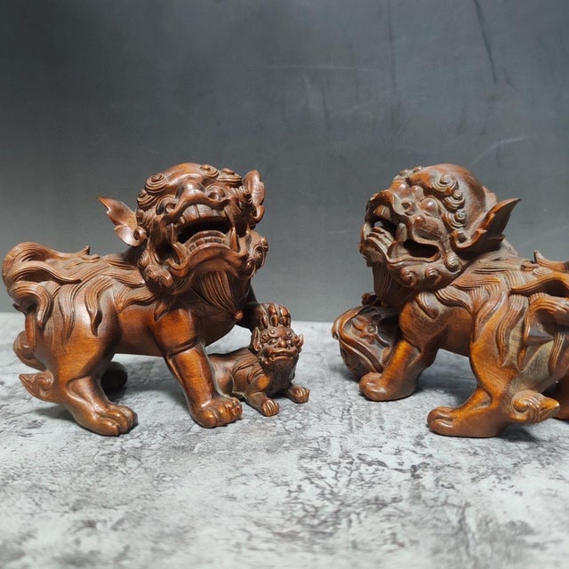 Late 20th Century Late 20th Century Pair of Boxwood Carved “Ruyi Lion” Statues – Auspicious Chinese Wood Sculpture Set For Sale - Image 5 of 9