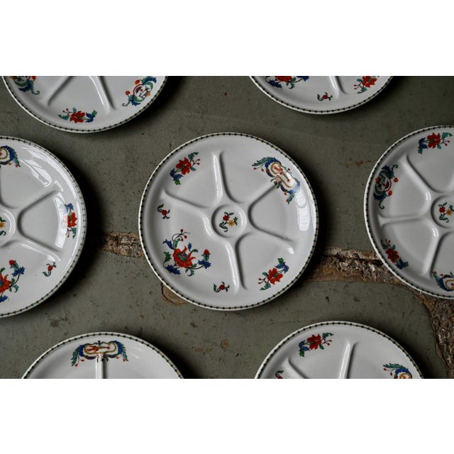 Vintage Fondue Set in Paris Porcelain, 1970s, Set of 7 For Sale - Image 3 of 7