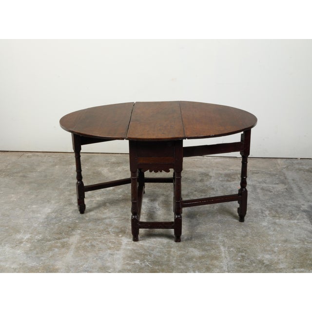 English 18th Century Oval Top Drop-Leaf Gateleg Table with Turned Legs For Sale - Image 9 of 11