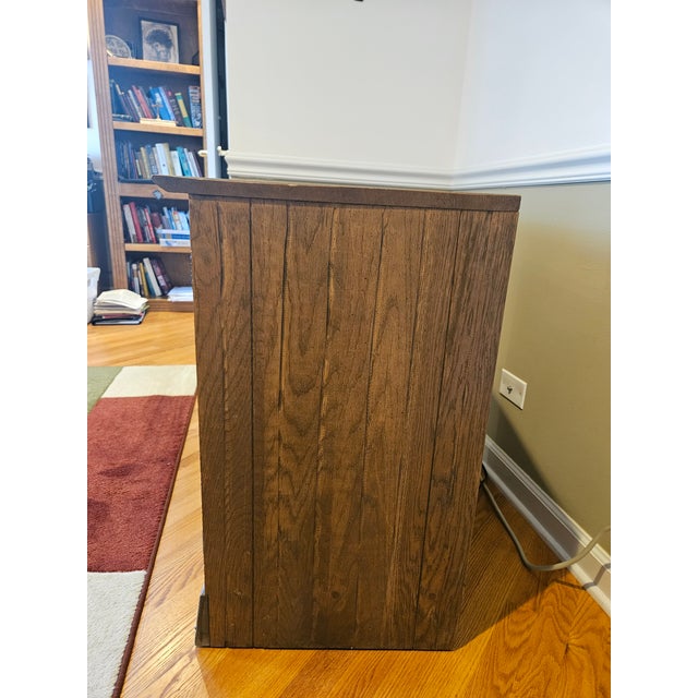 Ranch oak cabinet, has 1 interior shelf. Solid wood construction, original hardware. Item does not show markings, labels,...