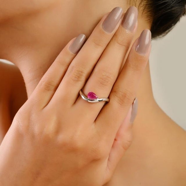 Handmade Pear Shaped Natural Ruby Wave Ring Size 5.5 in 14k Gold Christmas Gift For Sale - Image 4 of 14