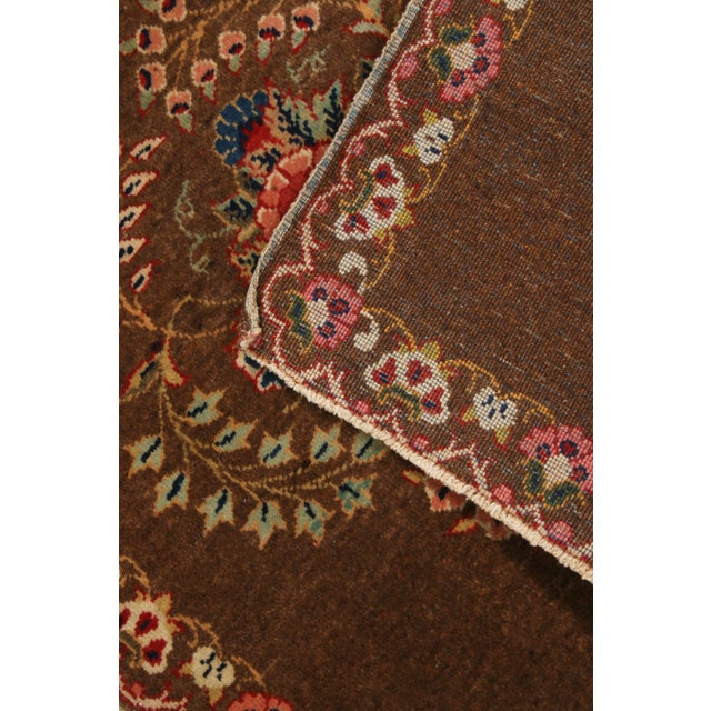 Antique Kashan Brown L Wool Persian Rug With Floral Medallion For Sale In New York - Image 6 of 6