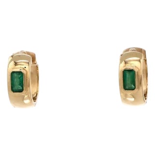 0.52 cts Natural emerald earrings in 14k gold For Sale