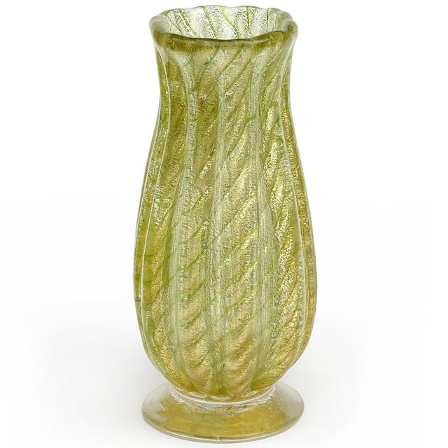 Mid-Century Modern Vintage Murano Barovier Toso Green Swirls Gold Flecks Italian Art Glass Footed Flower Bud Vase For Sale - Image 3 of 5