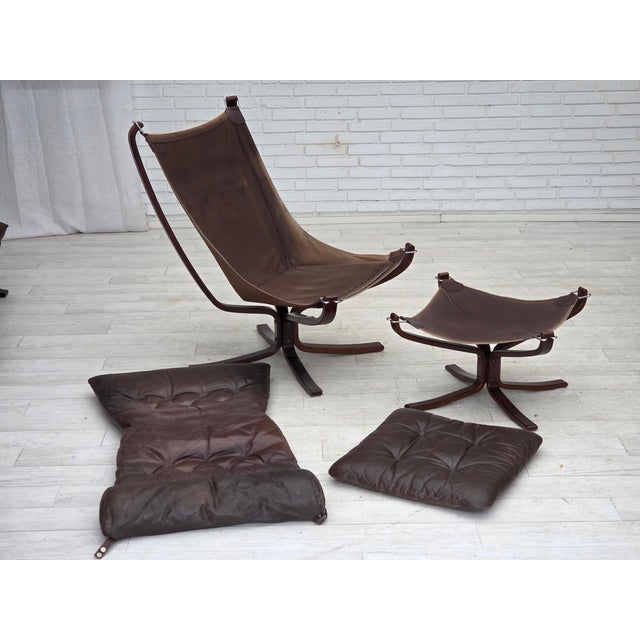 1970s Set of Norwegian Falcon Lounge Chair and Ottoman by Sigurd Ressel, 1970s For Sale - Image 5 of 18