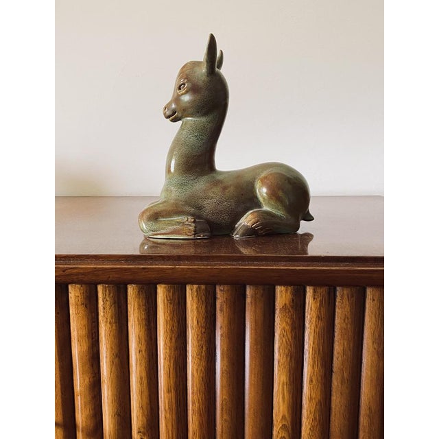 "Crouching Deer" cerbiatto green sculpture figure designed by Giovanni Gariboldi (1908 - 1971) Richard Ginori - San...
