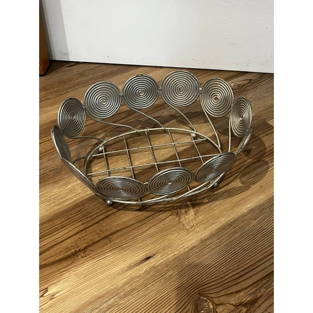 Mid-Century Modern Vintage Mid-Century Modern Silver-Tone Wire Basket For Sale - Image 3 of 9
