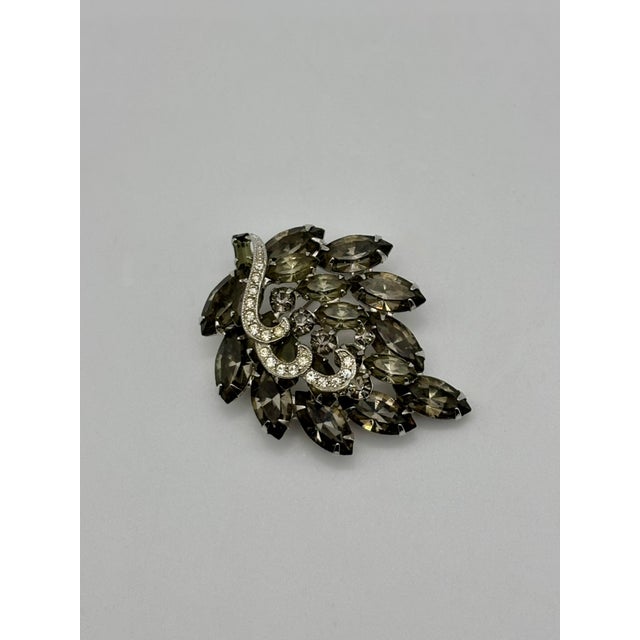 1960s Vintage Albert Weiss Brooch, Grey Rhinestones W/Scrolling Clear Rhinestones, Book Piece For Sale - Image 5 of 15