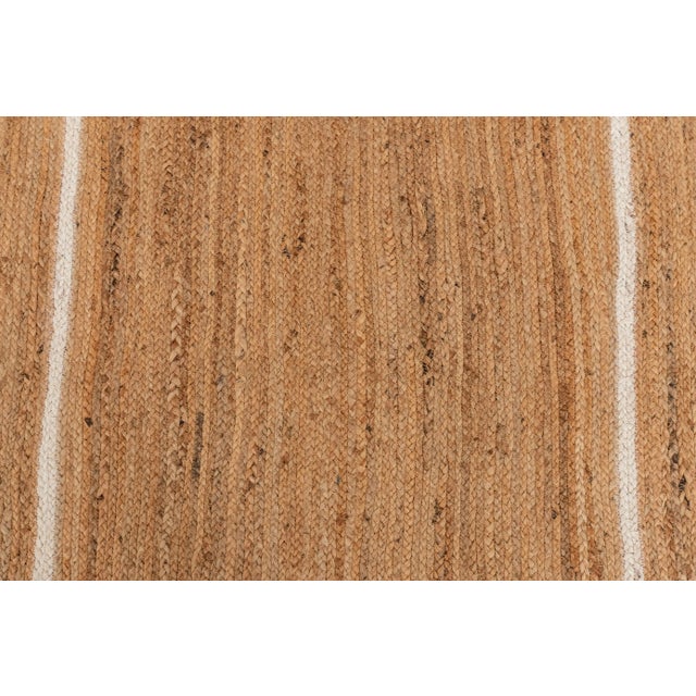 Scallop White Jute Scallop Hand Made Rug 2.6'x6' For Sale - Image 4 of 12