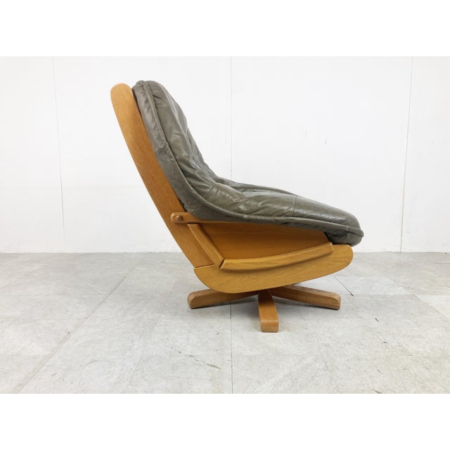 Brutalist Oak and Leather Swivel Chair, 1970s For Sale - Image 9 of 12