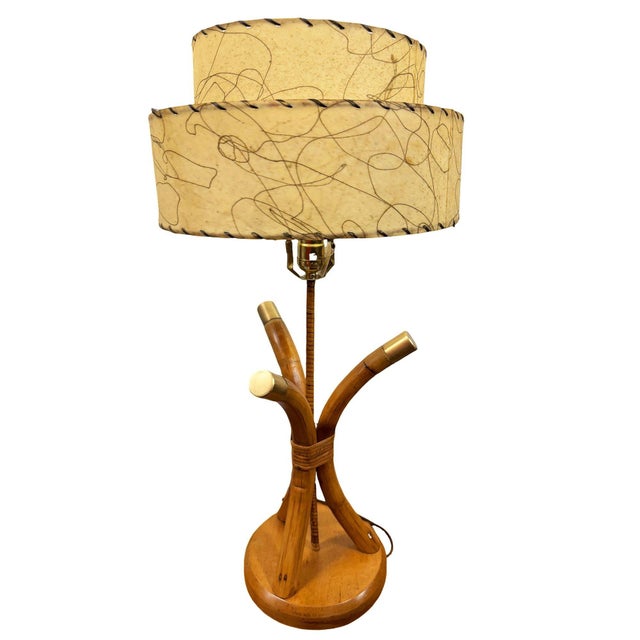 Mid-Century Modern 1950s Restored Hourglass Palm Shaped Rattan & Mahogany Lamp W/ Whipple Stitch Shade For Sale - Image 3 of 10