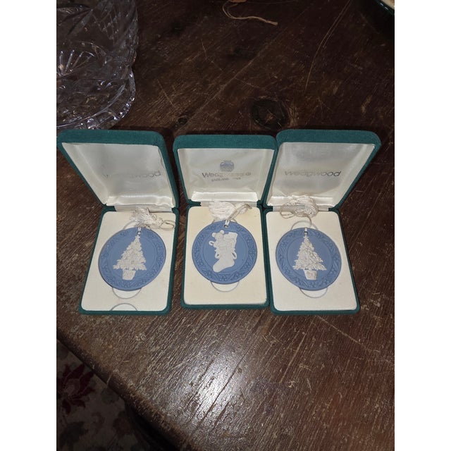 Three Vintage Wedgwood Christmas Ornaments For Sale - Image 9 of 9