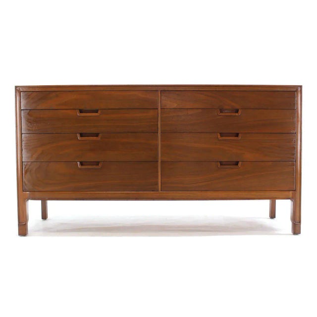 Early 20th Century Mid-Century Modern John Stuart Bookmatched Walnut Eight-Drawer Dresser For Sale - Image 5 of 11