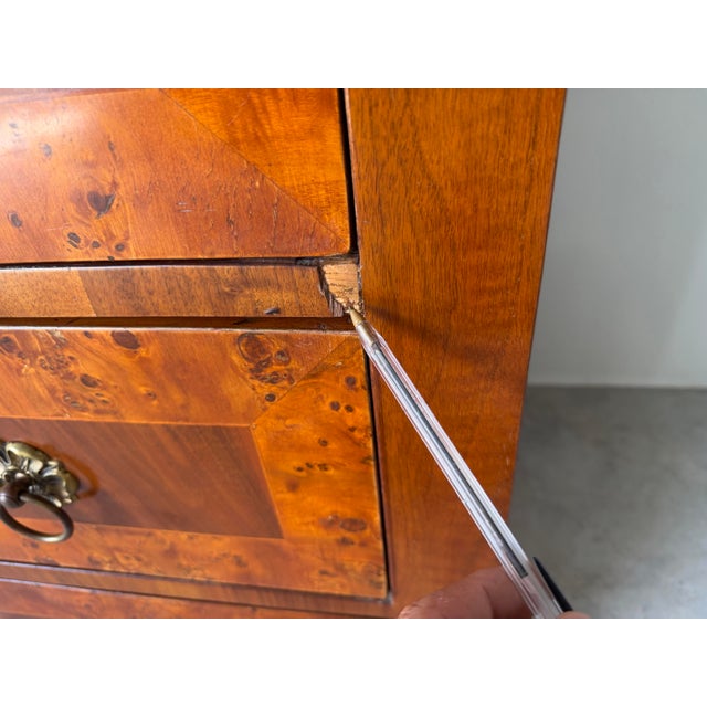 19th Century German Biedermeier-Style Burr & Flamed Elm Chest of Drawers For Sale - Image 11 of 12