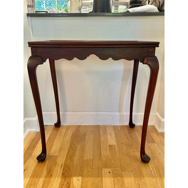 American Vintage Queen Anne Mahogany Side or Tea Table For Sale - Image 3 of 12