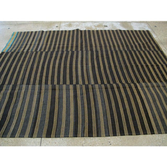 Galerie Shabab Collection Mid-20th Century Turkish Flatweave Kilim Accent Rug For Sale In New York - Image 6 of 9