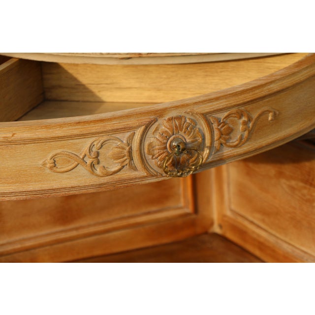 19th Century French Renaissance Revival Carved Oak Large Hunt Buffet For Sale In Los Angeles - Image 6 of 18