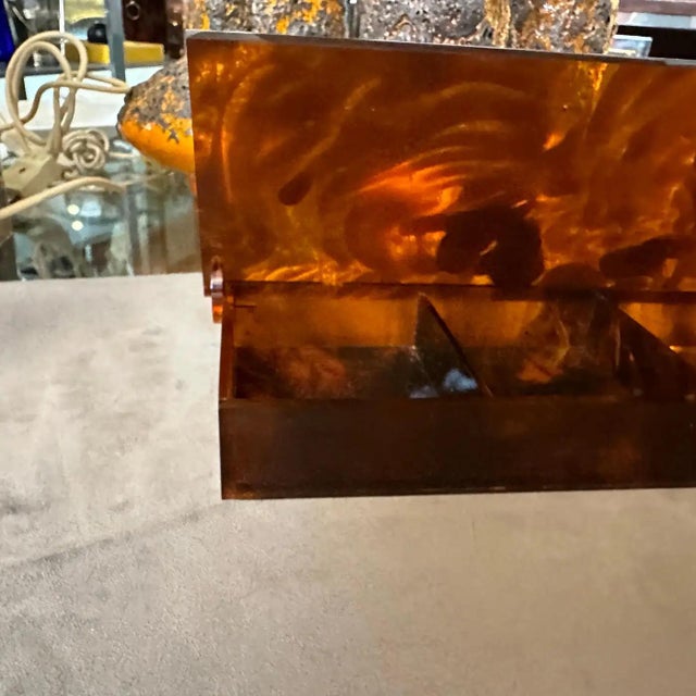 This 1970s Mid-Century Modern Italian jewelry box is a beautiful example of the era's design sensibilities, combining...