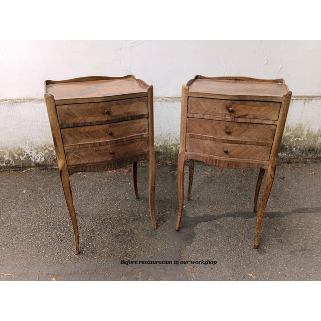 1920s Pair of French Louis XV Style Rosewood Side Tables Nightstands For Sale - Image 14 of 14