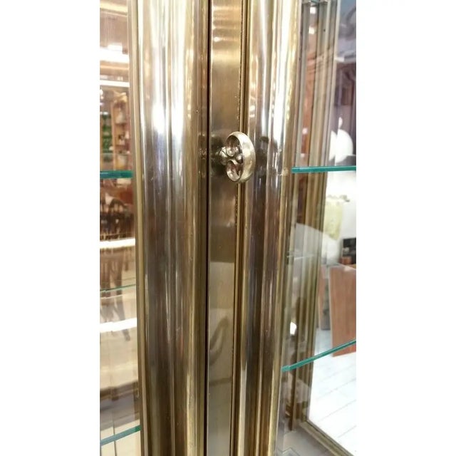 1970s Mastercraft Brass Vitrine For Sale In Portland, OR - Image 6 of 7