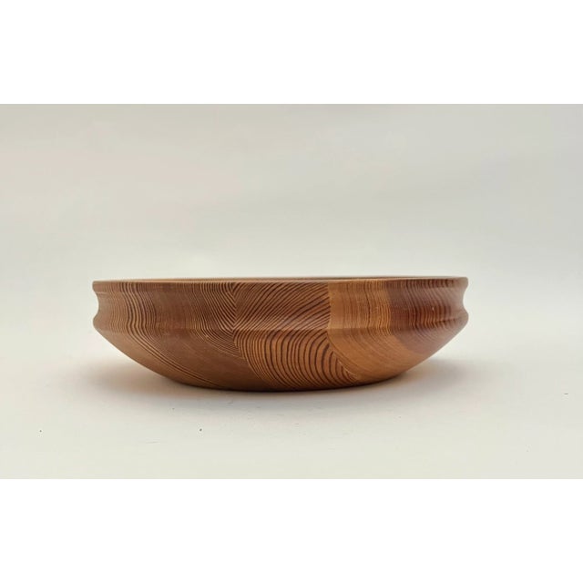 This Sandbergs Nora Stad Sweden Scandinavian Vintage Bowl Made in Sweden. Is made of pine and is signed on the bottom.