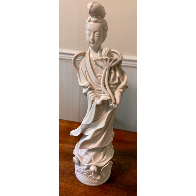 Mid 20th Century Blanc De Chine Porcelain Guan Yin Figure For Sale - Image 6 of 12