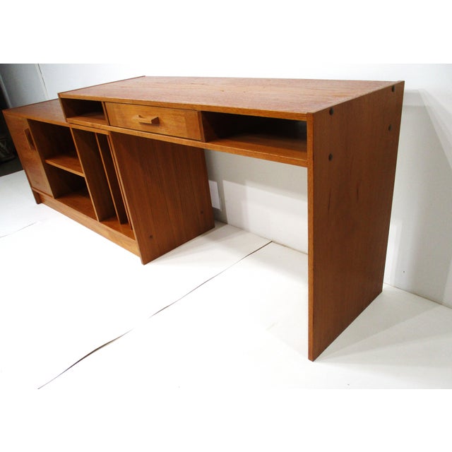 Wood Teak Expandable 2 Pc. Stereo Record Desk Cabinet Denmark (A) For Sale - Image 7 of 11