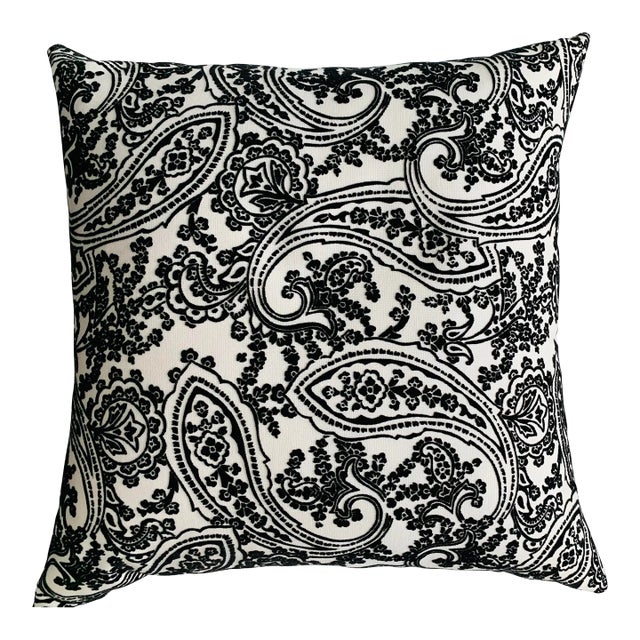 Contemporary Shamiana Accents Luxurious Down Filled Black White Paisley Velvet Pillow For Sale