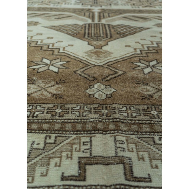 Turkish Turkish Vintage Rug 6'3" x 9'11" #20781 For Sale - Image 3 of 8