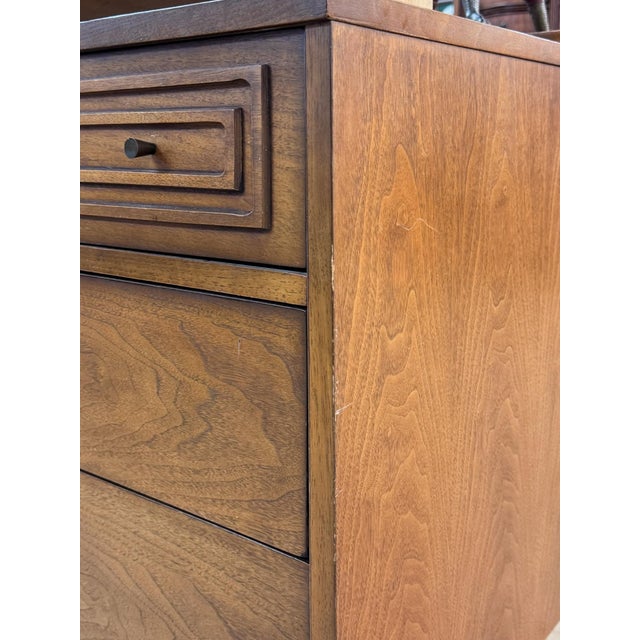Vintage Dresser Broyhill Sculptra MCM Six Drawer Lowboy Bronze Walnut 1960s For Sale - Image 11 of 16