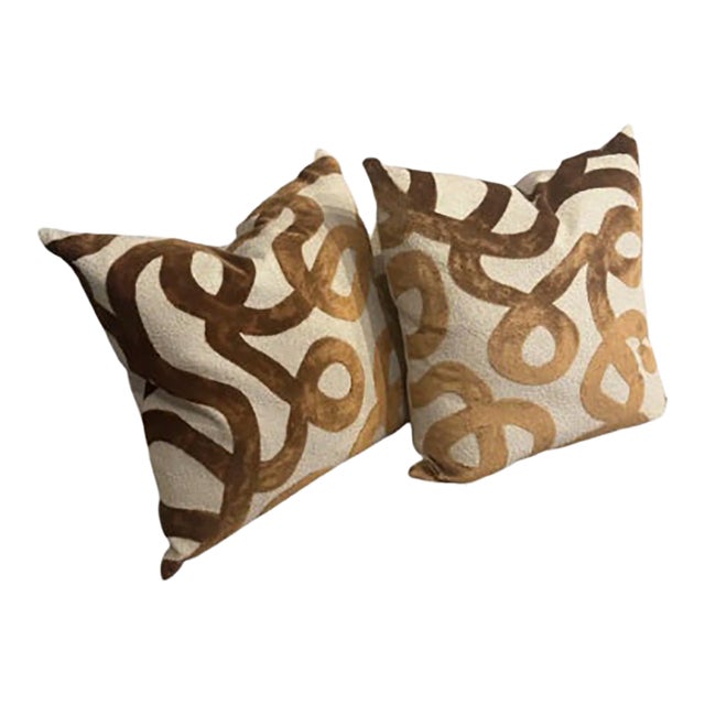 Pair of Gold Accent Pillows For Sale