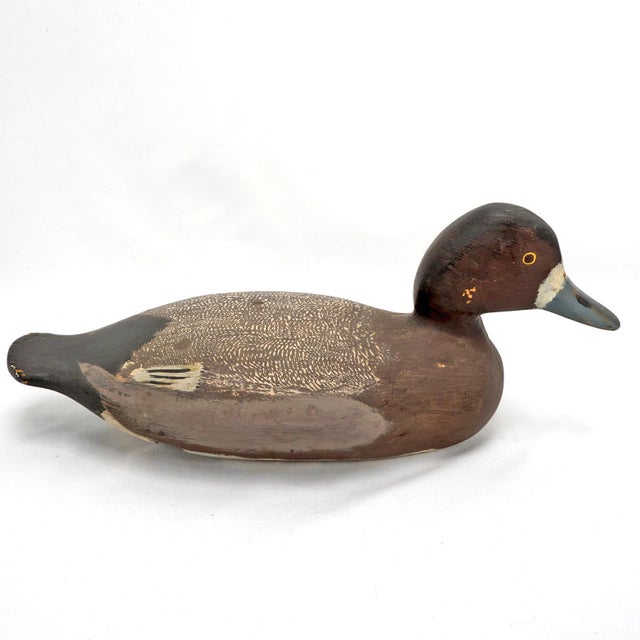 This hand-carved Broadbill (Bluebill) hen is a quintessential "working" decoy from the Eastern flyway. Solidly constructed...