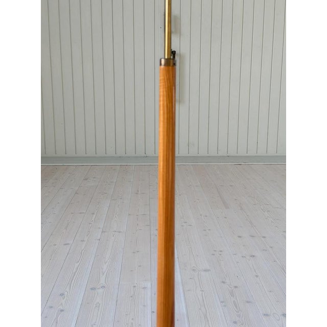 Mid-Century Birch Wood and Brass Floor Lamp from Bergboms, Sweden, 1960s For Sale - Image 6 of 12