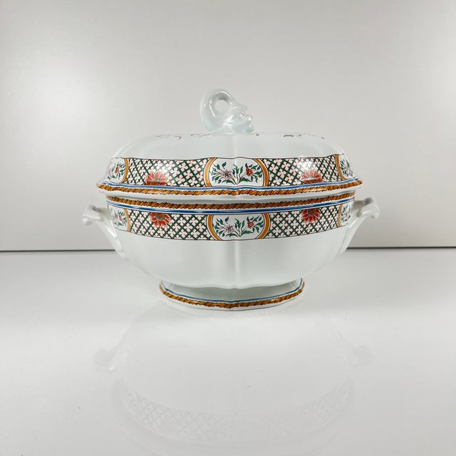 Round Rouen Sainfoin Model Soup Tureen from Gien, 1990 For Sale - Image 17 of 17