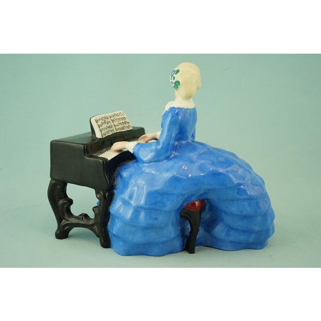 1920s 20th Century Ceramic Sculpture of Lady on a Piano by Bertold Loffler for Wiener Keramik in Powolny, Austria For Sale - Image 5 of 18