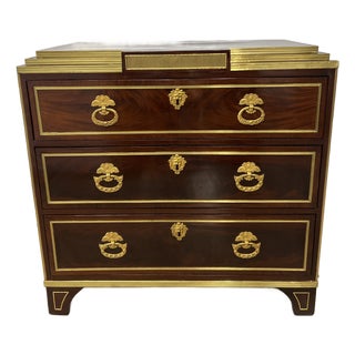 Early 19th Century Mahogany Commode For Sale