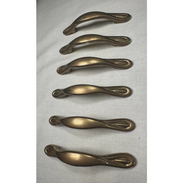 Mid 20th Century Vintage Modern Swirl Gold Finish Solid Brass Handles, Set of 6 For Sale - Image 5 of 12