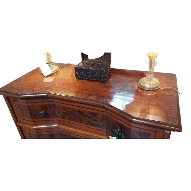 18C Style Northern Italian Mahogany & Fruitwood Inlaid Chest of Drawers.