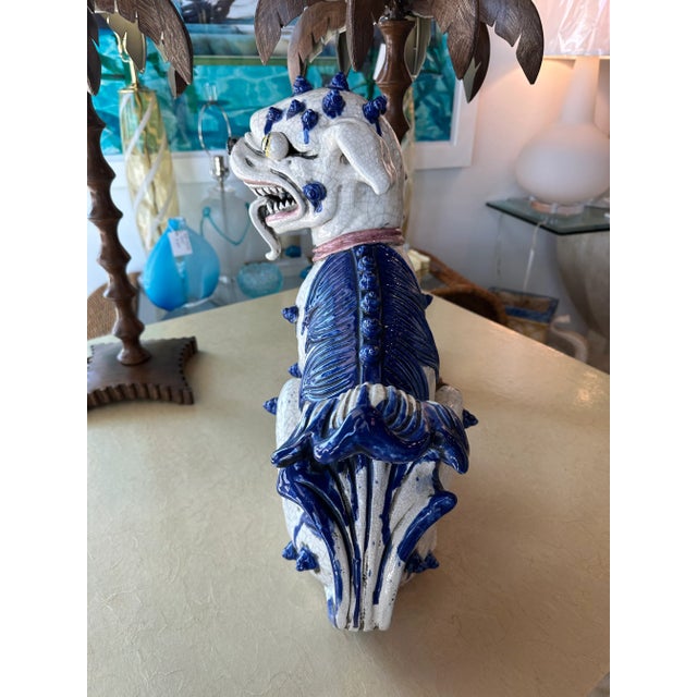 Beautiful vintage blue & white foo dog. No chips or breaks. Incredible details. Dimensions: 18 H x 16 W x 9 D.