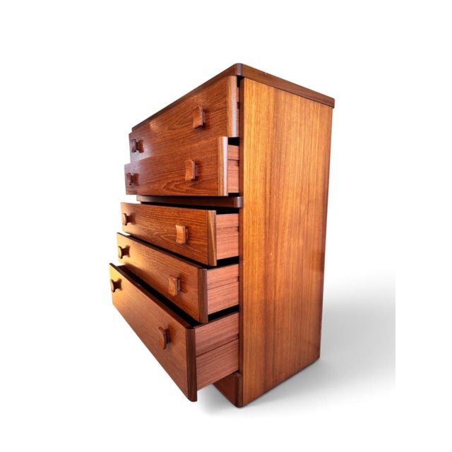 Cantata Collection Chest of Drawers by Ron Carter for Stag, 1970 For Sale - Image 6 of 9
