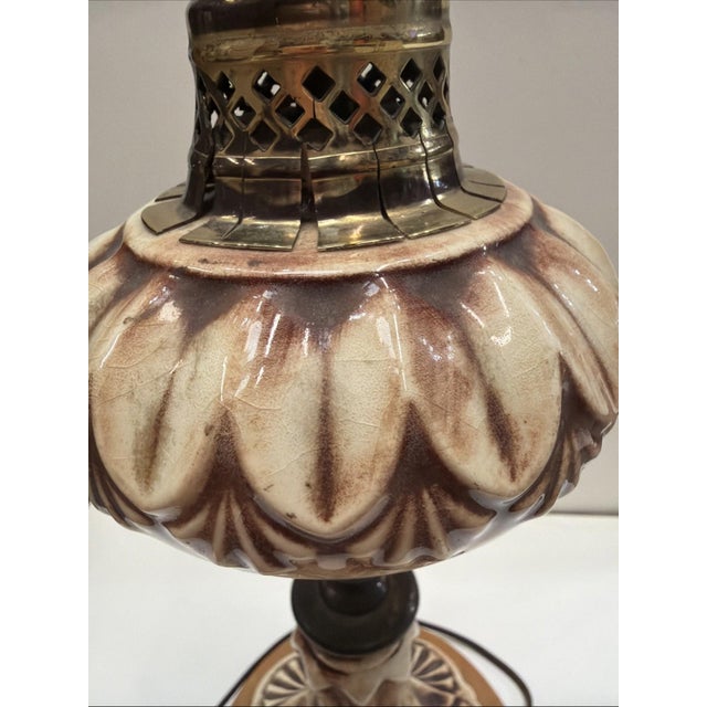 Vintage Hollywood Regency Pottery Ceramic Table Lamp Brass Wood 24" Brown For Sale - Image 4 of 8