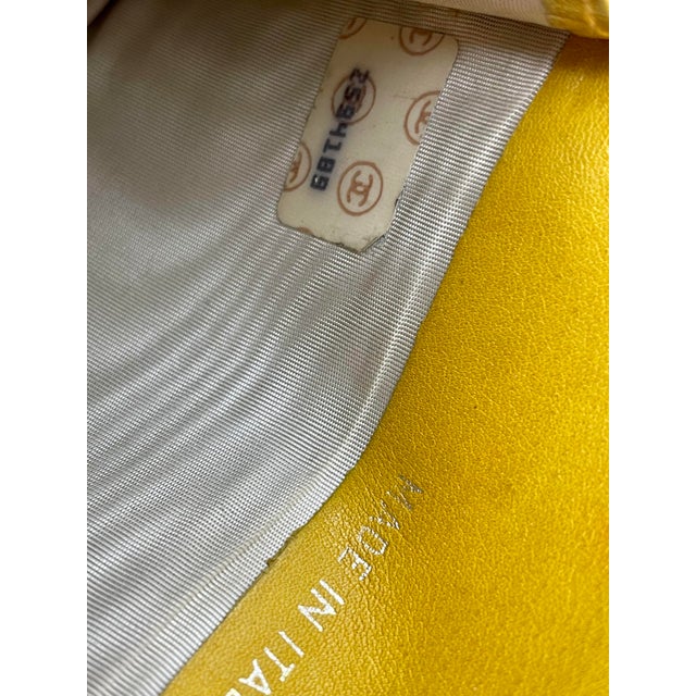 2010s Chanel Yellow Leather Classic Caviar Bifold Wallet For Sale - Image 5 of 5