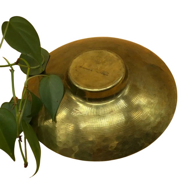 Mid-Century Modern Fairthorne Studios Hand-Hammered Brass Bowl, Canada – 7" Decorative Catchall For Sale - Image 3 of 3