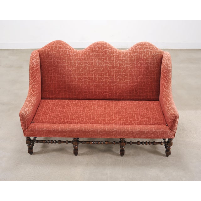 English William and Mary Baroque Style Camel Hump Back Settee For Sale - Image 11 of 18