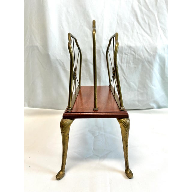 Mid Century Hollywood Regency Brass Magazine Rack - Art Nouveau Scallop Design Rack For Sale - Image 4 of 8