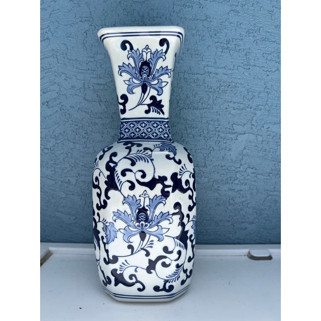Vintage Floral Blue & White Vase For Sale - Image 4 of 5