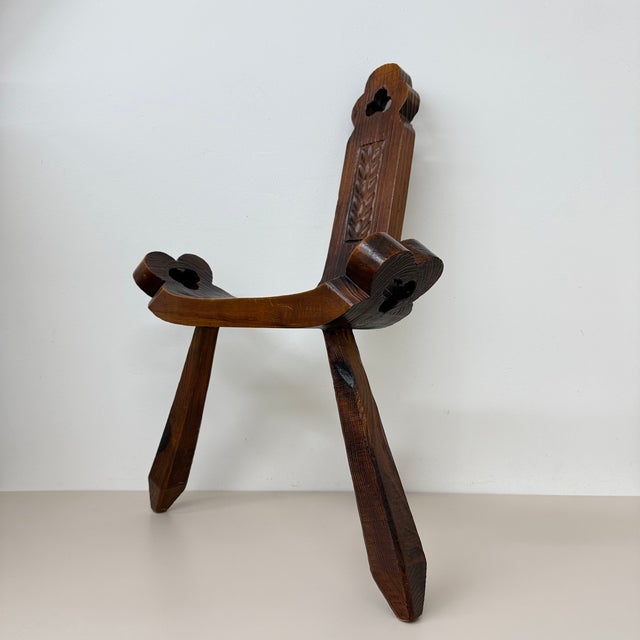 Wood Spanish Brutalist Hand Carved Oak Tripod Chair, 1970s For Sale - Image 7 of 18