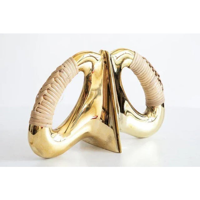 Carl Auböck Mid-Century Modern Carl Auböck Model #3530 'Flatiron' Brass and Cane Bookends - a Pair For Sale - Image 4 of 7