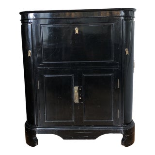1950s Hollywood Regency Black Lacquer Bar Cabinet For Sale